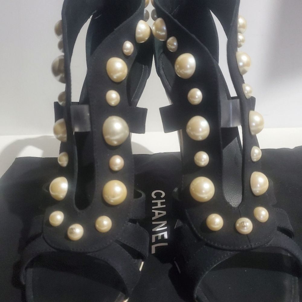 Chanel SUPER CHIC LOOK! Black Pearl-Embellished Women's Heels